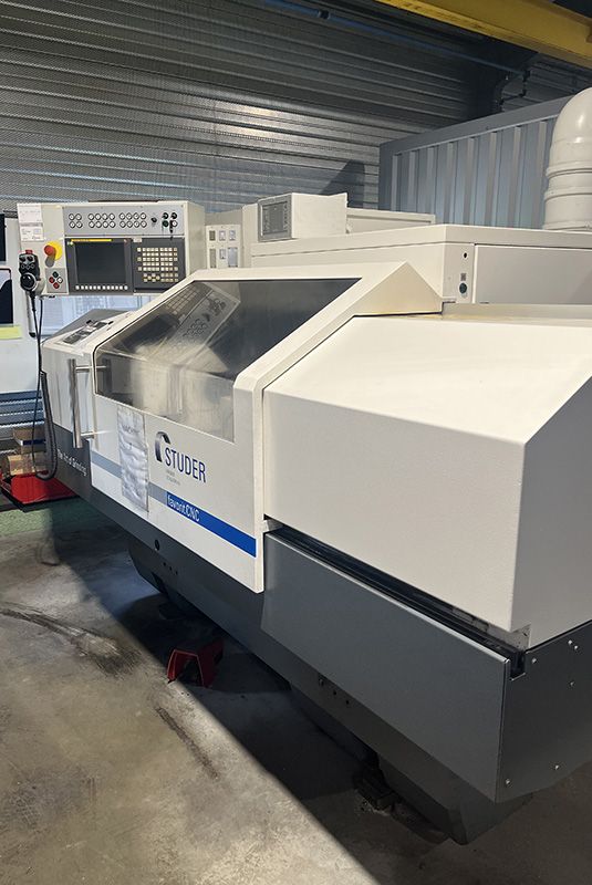 La machine rectifieuse Studer 1042-0181